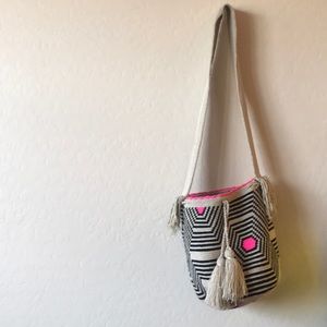 Large bucket bag